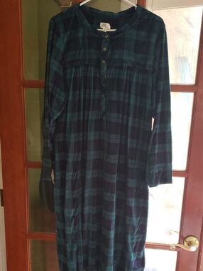 Aria Navy and Dark Teal Plaid Long-Sleeve Nightgown